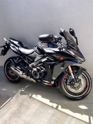 SUZUKI GSX-S1000GT ABS SUZUKI GSX-S1000GT ABS